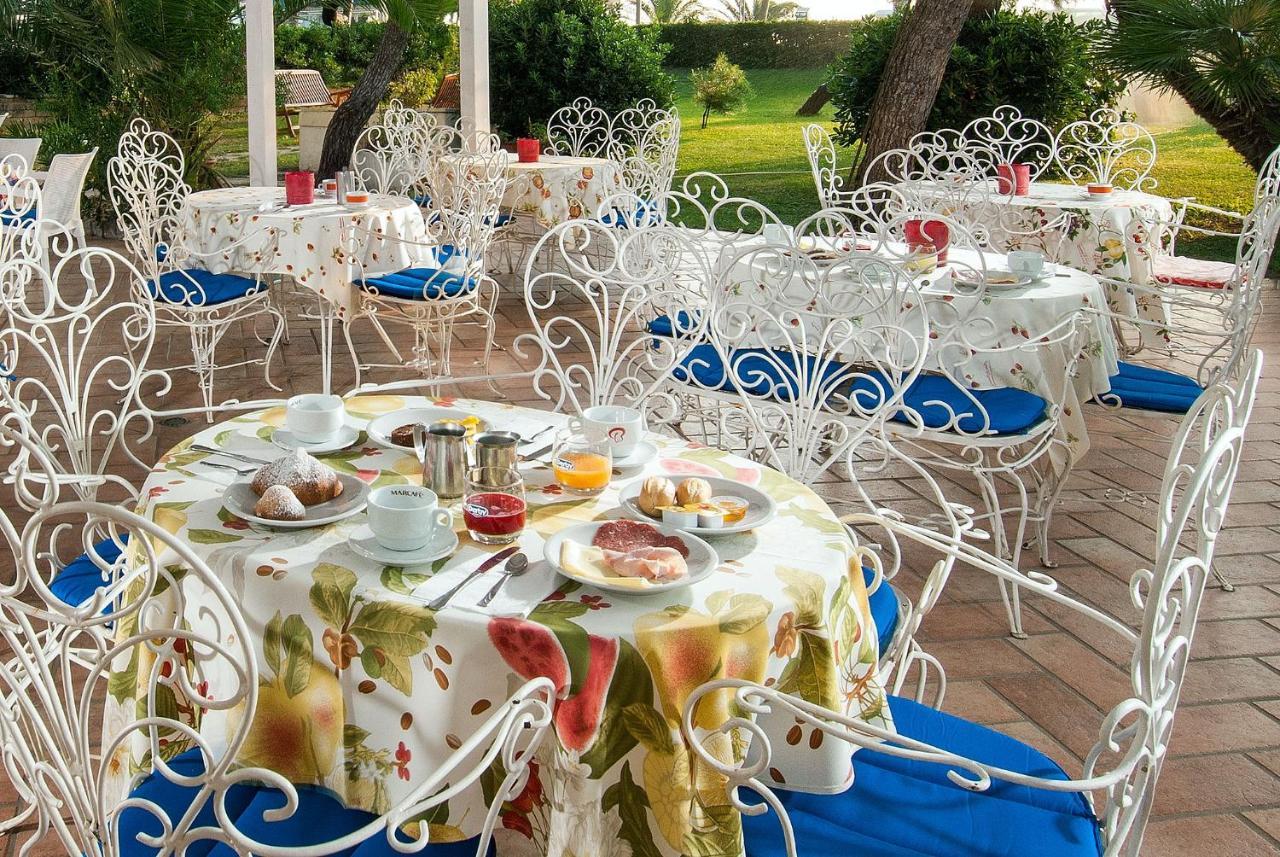 Hotel Atlantic Giulianova Zewnętrze zdjęcie
