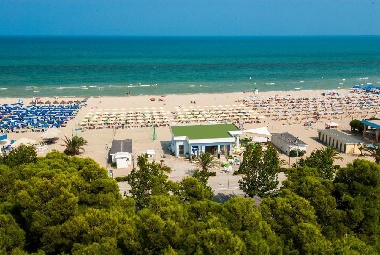 Hotel Atlantic Giulianova Zewnętrze zdjęcie