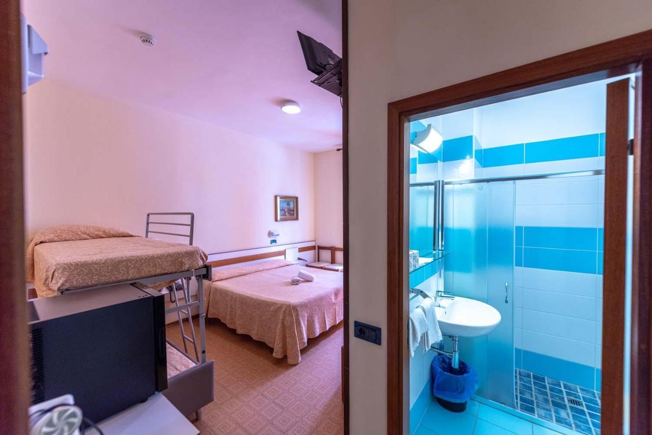 Hotel Atlantic Giulianova Zewnętrze zdjęcie