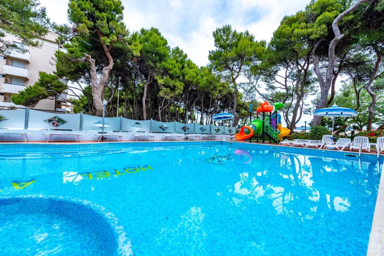 Hotel Atlantic Giulianova Zewnętrze zdjęcie