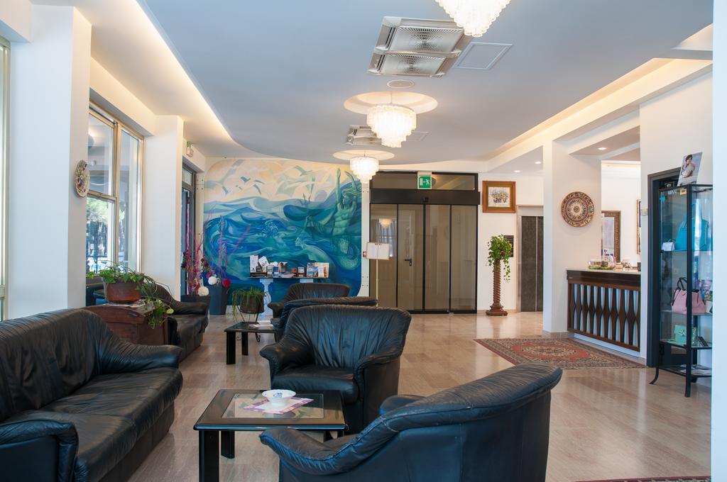 Hotel Atlantic Giulianova Zewnętrze zdjęcie